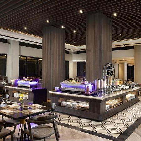 Hotel Santika Premiere Padang Exterior foto